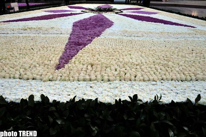 Holiday of Flowers celebrated in parks in Baku - PHOTO SESSION
